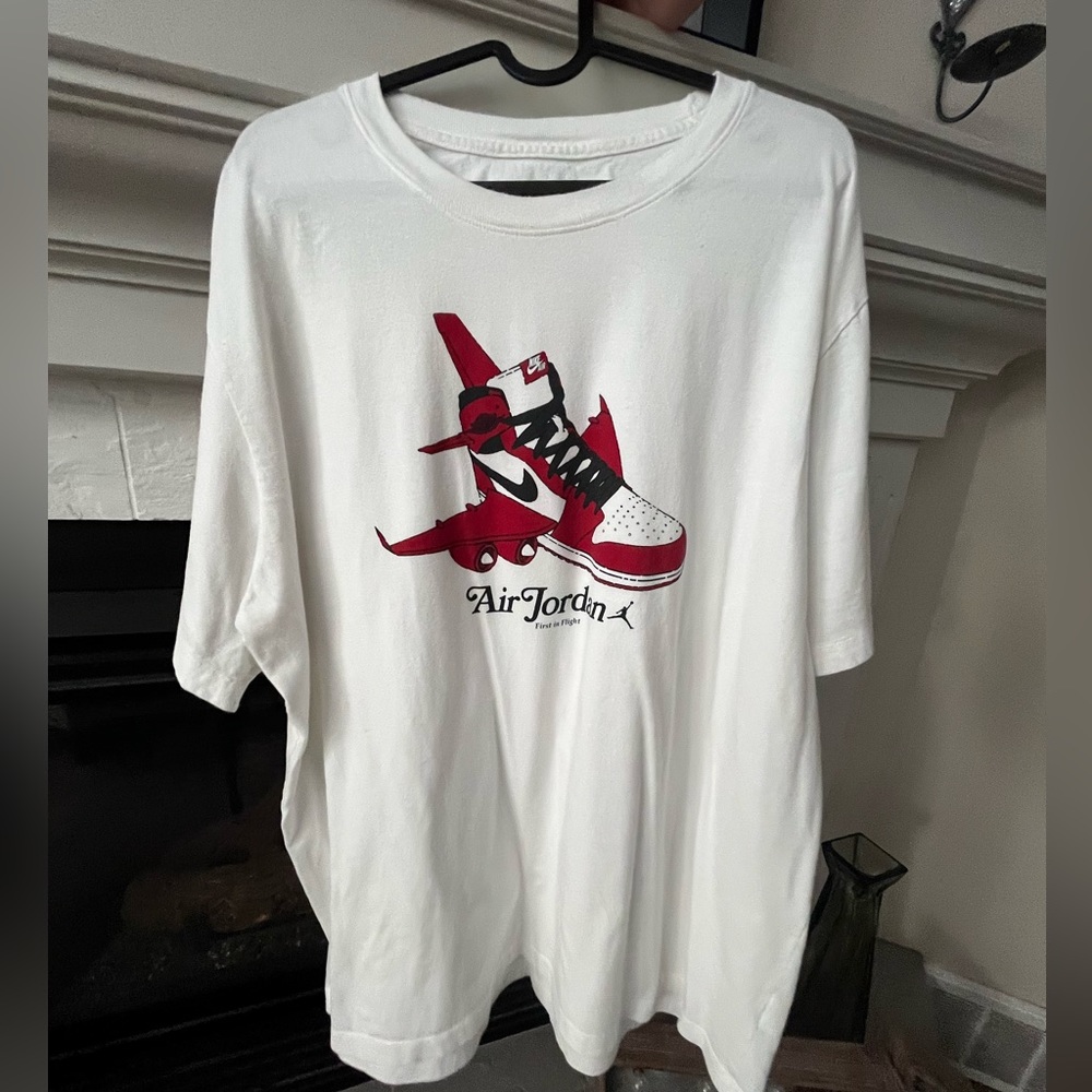Men’s XL graphic Tees